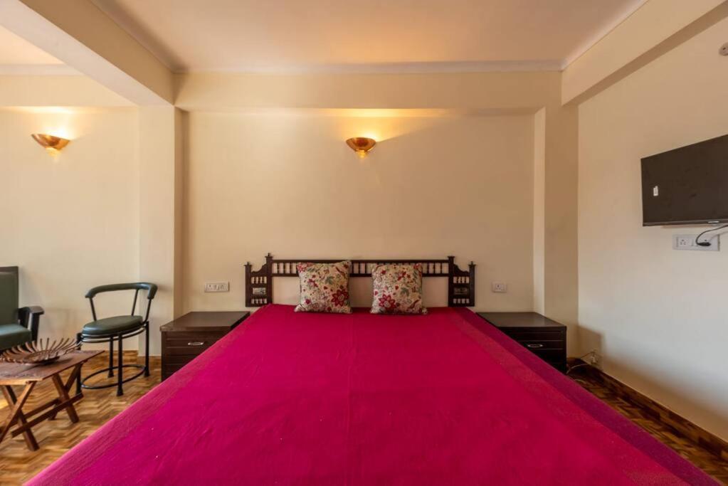 Appartamento The Nest Cosy Studio Close To Mall Road Nainital Esterno foto