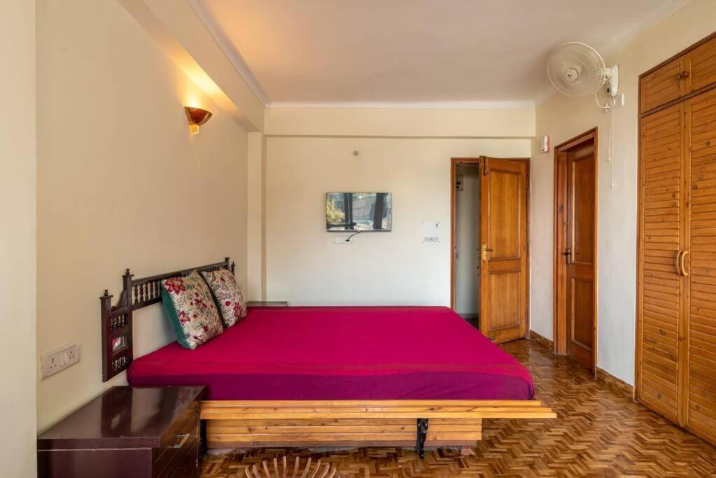 Appartamento The Nest Cosy Studio Close To Mall Road Nainital Esterno foto